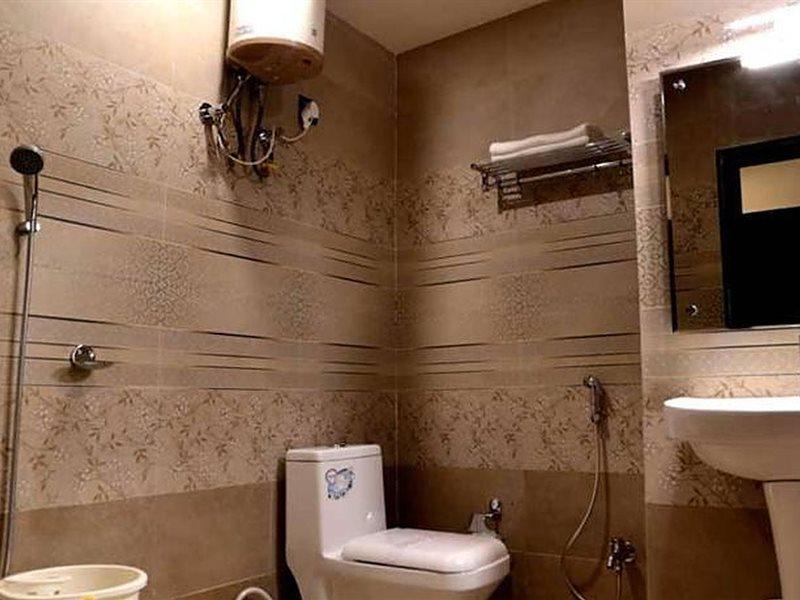 Hotel Vinayak Lifestyle Hotels Lucknow Exterior foto